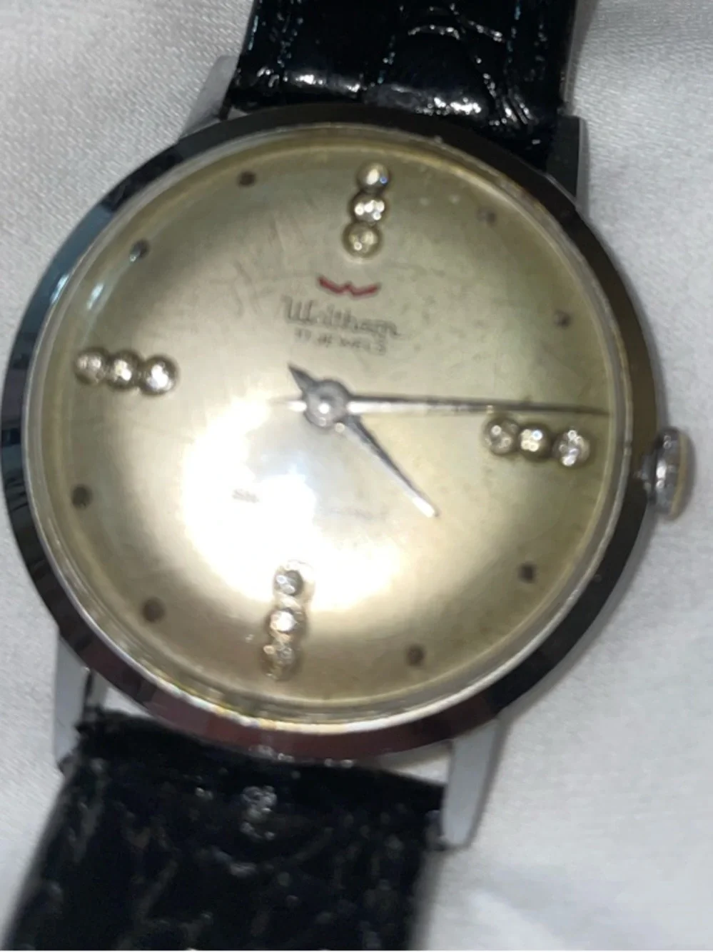 Vintage 1960s Waltham Mechanical Hand-Wind Dress Watch - RUNNING!